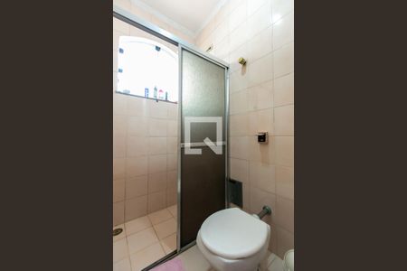 Casa à venda com 375m², 4 quartos e 3 vagasBanheiro da Suíte 2