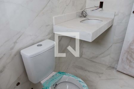 Casa à venda com 186m², 3 quartos e 6 vagasBanheiro da Suíte 2