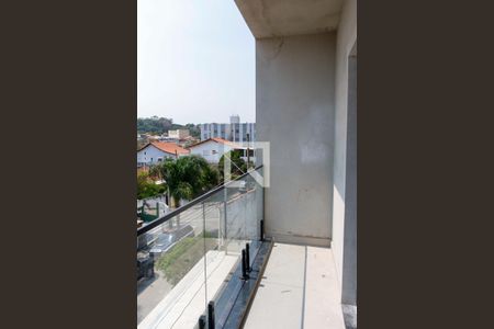 Casa à venda com 186m², 3 quartos e 6 vagasVaranda