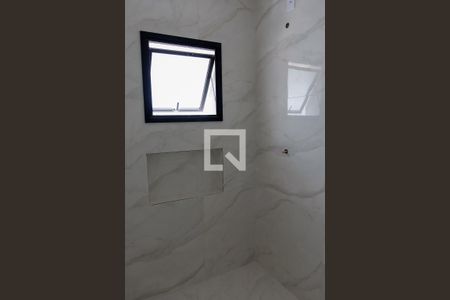 Casa à venda com 186m², 3 quartos e 6 vagasBanheiro da Suíte 2