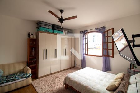 Casa à venda com 250m², 5 quartos e 5 vagasQuarto 2 - Suite 2