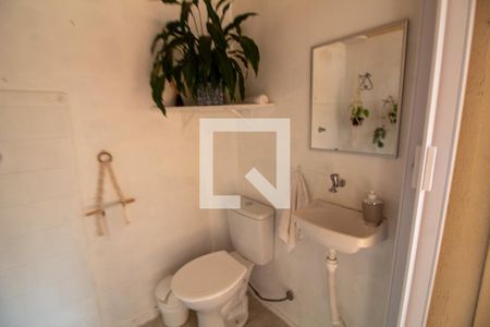 Casa à venda com 250m², 5 quartos e 5 vagasBanheiro de Serviço