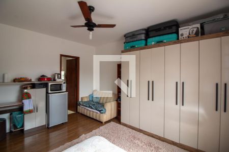 Casa à venda com 250m², 5 quartos e 5 vagasQuarto 2 - Suite 2