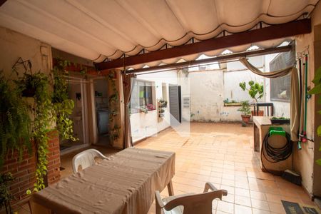 Casa à venda com 250m², 5 quartos e 5 vagasQuintal