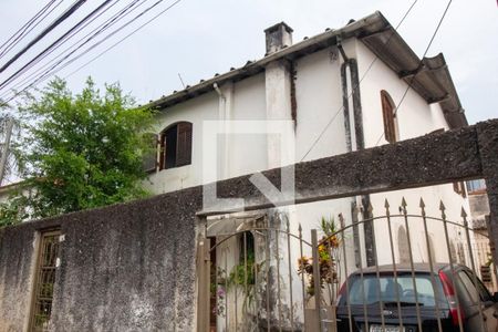 Casa à venda com 250m², 5 quartos e 5 vagasFachada