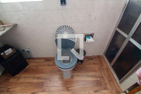 Casa à venda com 250m², 5 quartos e 5 vagasBanheiro da Suíte 2