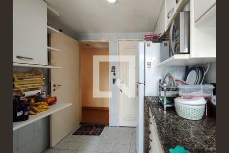 Apartamento à venda com 140m², 2 quartos e 2 vagasCozinha