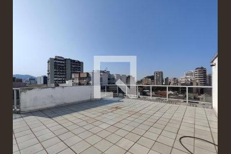 Apartamento à venda com 140m², 2 quartos e 2 vagasTerraço