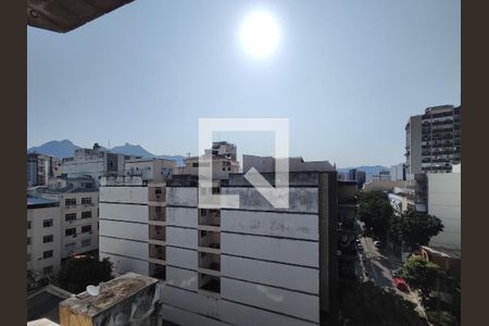 Apartamento à venda com 140m², 2 quartos e 2 vagasVaranda Suíte