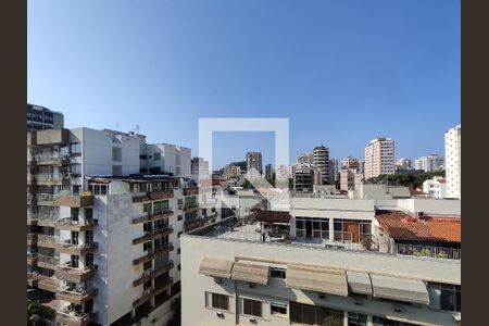 Apartamento à venda com 140m², 2 quartos e 2 vagasVaranda Suíte
