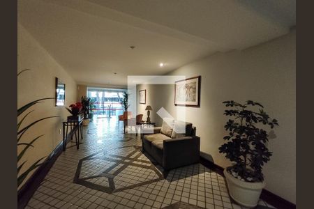 Apartamento à venda com 140m², 2 quartos e 2 vagasFachada e portaria