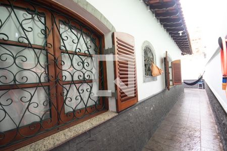 Casa à venda com 172m², 2 quartos e 2 vagasÁrea externa