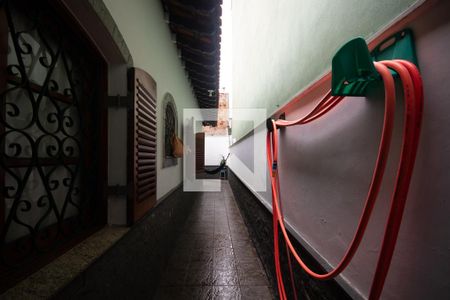 Casa à venda com 172m², 2 quartos e 2 vagasÁrea externa