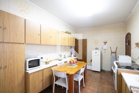 Casa à venda com 172m², 2 quartos e 2 vagasCozinha