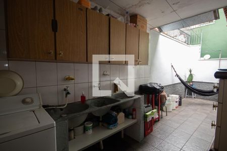 Casa à venda com 172m², 2 quartos e 2 vagasLavanderia