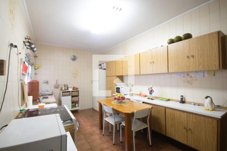 Casa à venda com 172m², 2 quartos e 2 vagasCozinha