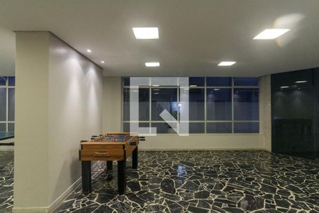 Apartamento para alugar com 250m², 3 quartos e 2 vagas Apartamento para alugar com 250m², 3 quartos e 2 vagasÁrea comum - Jogos