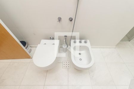 Apartamento para alugar com 250m², 3 quartos e 2 vagas Apartamento para alugar com 250m², 3 quartos e 2 vagasBanheiro 1 - Suíte