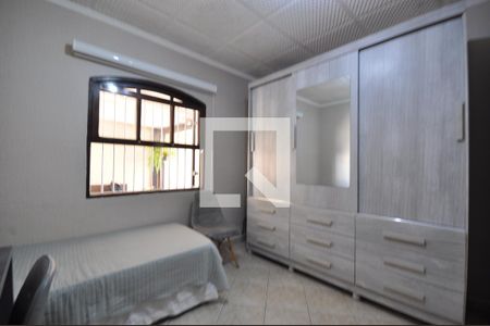 Casa à venda com 220m², 3 quartos e 2 vagasQuarto 2