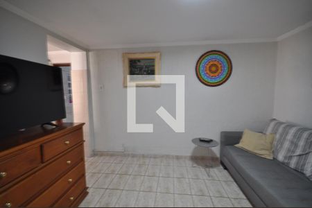 Casa à venda com 220m², 3 quartos e 2 vagasSala 2