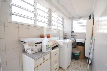 Casa à venda com 220m², 3 quartos e 2 vagasÁrea de Serviço