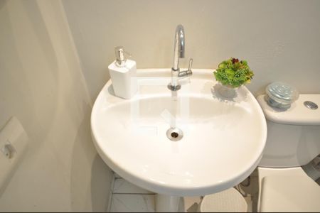 Casa à venda com 220m², 3 quartos e 2 vagasLavabo