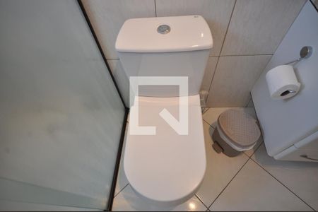 Casa à venda com 220m², 3 quartos e 2 vagasBanheiro