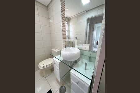 Apartamento à venda com 57m², 2 quartos e 1 vaga Apartamento à venda com 57m², 2 quartos e 1 vagaBanheiro