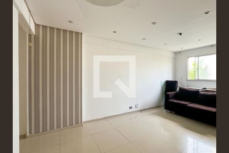 Apartamento à venda com 57m², 2 quartos e 1 vaga Apartamento à venda com 57m², 2 quartos e 1 vagaSala