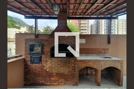 Apartamento à venda com 172m², 5 quartos e 3 vagasChurrasqueira