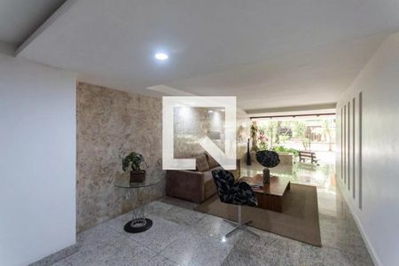 Apartamento à venda com 172m², 5 quartos e 3 vagasHall