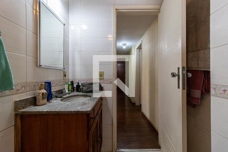 Apartamento à venda com 172m², 5 quartos e 3 vagasBanheiro Social