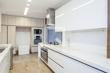 Apartamento à venda com 245m², 3 quartos e 4 vagasCozinha