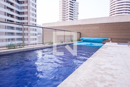 Apartamento à venda com 245m², 3 quartos e 4 vagasPiscina