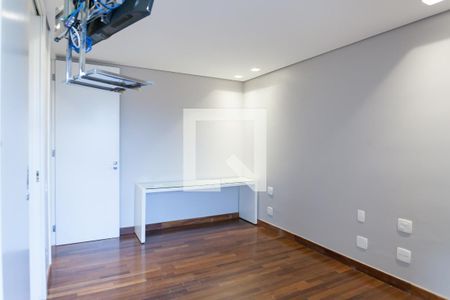 Apartamento à venda com 245m², 3 quartos e 4 vagassuíte 1