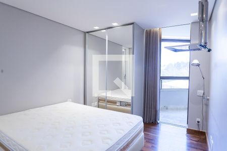 Apartamento à venda com 245m², 3 quartos e 4 vagassuíte 2