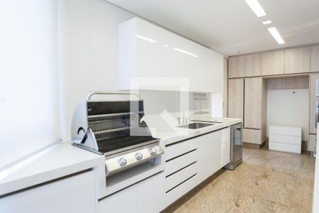 Apartamento à venda com 245m², 3 quartos e 4 vagasChurrasqueira