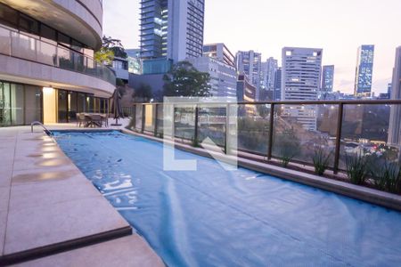 Apartamento à venda com 245m², 3 quartos e 4 vagasPiscina