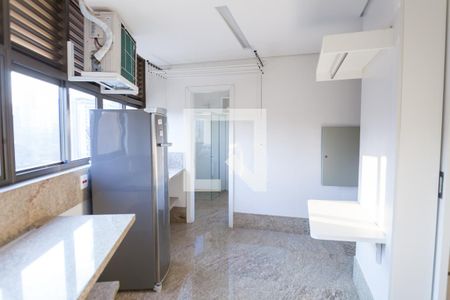 Apartamento à venda com 245m², 3 quartos e 4 vagasÁrea de Serviço