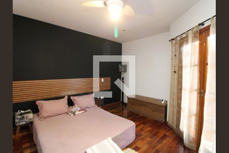 Casa à venda com 190m², 3 quartos e 2 vagasSuíte