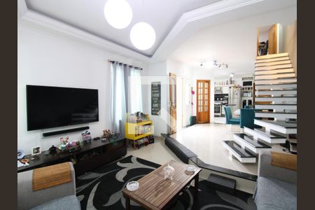 Sala de casa à venda com 3 quartos, 190m² em Vila Nivi, São Paulo