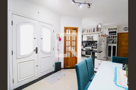 Sala de casa à venda com 3 quartos, 190m² em Vila Nivi, São Paulo