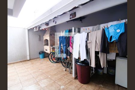 Casa à venda com 190m², 3 quartos e 2 vagasÁrea de Serviço