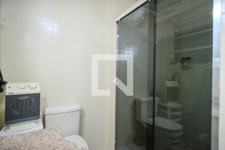 Banheiro de apartamento para alugar com 1 quarto, 47m² em Tristeza, Porto Alegre