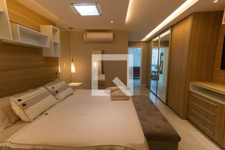 Casa à venda com 265m², 5 quartos e 2 vagas Casa à venda com 265m², 5 quartos e 2 vagasSuíte 2