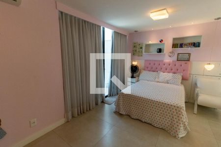 Casa à venda com 265m², 5 quartos e 2 vagas Casa à venda com 265m², 5 quartos e 2 vagasSuíte 5