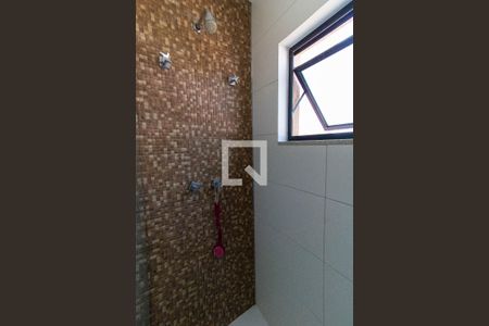 Casa à venda com 265m², 5 quartos e 2 vagas Casa à venda com 265m², 5 quartos e 2 vagasBanheiro da Suíte 5