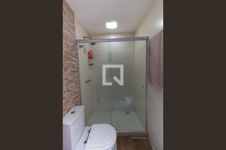 Casa à venda com 265m², 5 quartos e 2 vagas Casa à venda com 265m², 5 quartos e 2 vagasBanheiro Externo