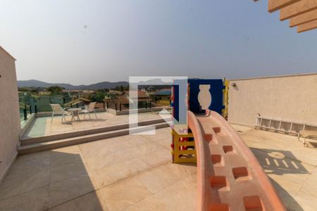 Casa à venda com 265m², 5 quartos e 2 vagas Casa à venda com 265m², 5 quartos e 2 vagasVaranda