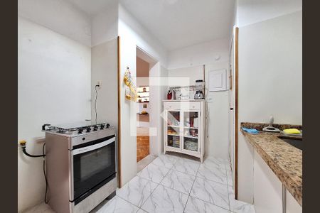 Apartamento à venda com 194m², 4 quartos e sem vagaCozinha 